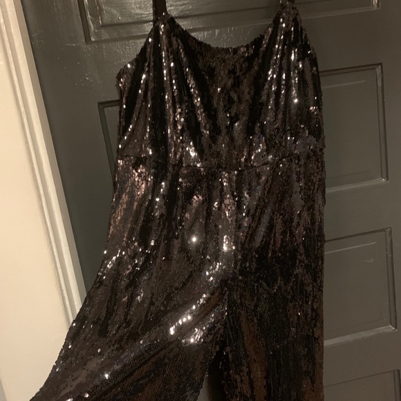 Dress the Population liquid black sequin jumper - Picture 6 of 9